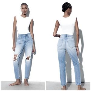 Zara High Rise Straight Leg Distressed Mom Jeans Size 2